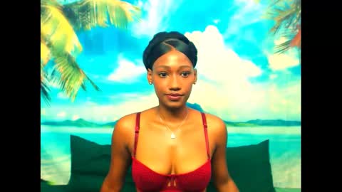 Snapshot of camilaasexyy chatting on 02.14.25 camilaasexyy online show from 02.14.25