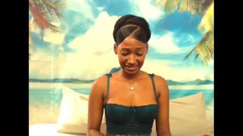 Snapshot of camilaasexyy chatting on 02.17.25 camilaasexyy online show from 02.17.25