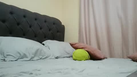 Camila Browm online show from 02.23.25