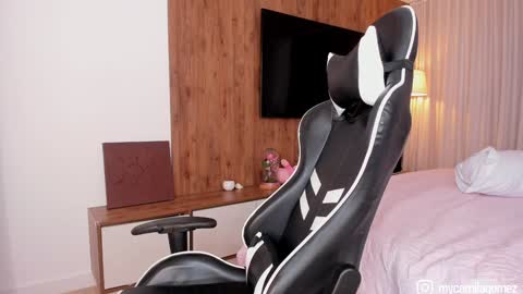 Camila online show from 10.06.25