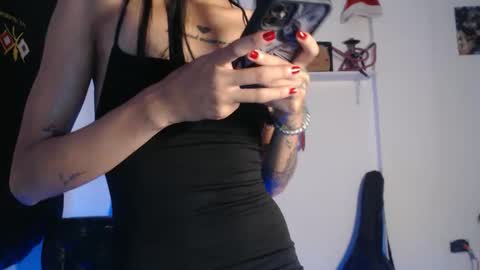 Snapshot of camilahot_girl chatting on 04.24.26 kira online show from 04.24.26