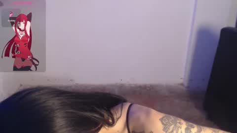 Snapshot of camilahot_girl chatting on 05.29.26 kira online show from 05.29.26