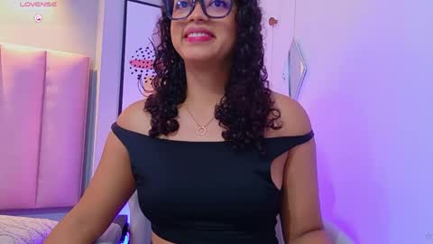 Snapshot of camilalevy chatting on 04.11.26 Camila online show from 04.11.26