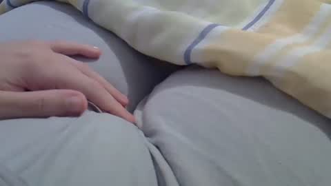 flash 50 tokens BIG CLIT  tits pussy. masturbation big clit 150 tokens fingers inside pussy 1000 tk  pump big clit 300 tk online show from 12.13.25