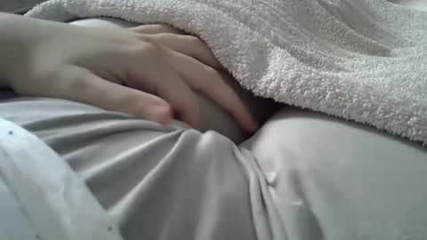 flash 50 tokens BIG CLIT  tits pussy. masturbation big clit 150 tokens fingers inside pussy 1000 tk  pump big clit 300 tk online show from 03.16.26