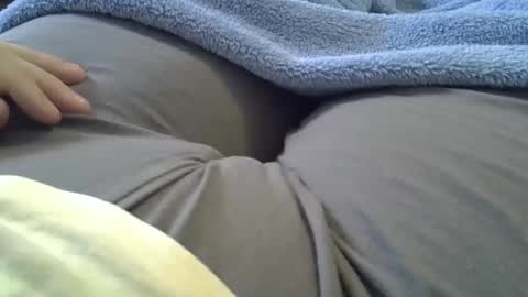 flash 50 tokens BIG CLIT  tits pussy. masturbation big clit 150 tokens fingers inside pussy 1000 tk  pump big clit 300 tk online show from 03.31.26