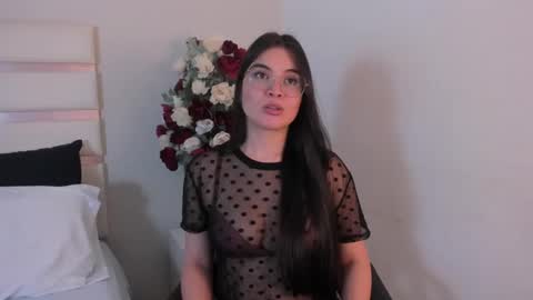 Snapshot of camilasofiia chatting on 01.28.25 Camila online show from 01.28.25