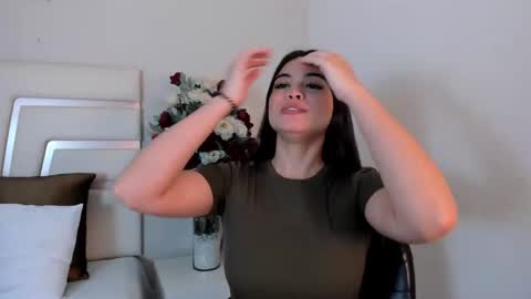 Snapshot of camilasofiia chatting on 02.28.25 Camila online show from 02.28.25