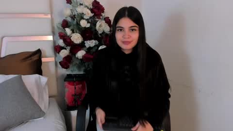 Snapshot of camilasofiia chatting on 03.12.25 Camila online show from 03.12.25