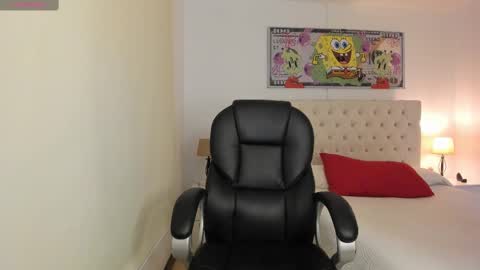   online show from 03.04.25