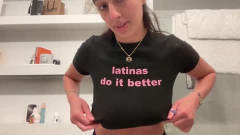 camiliakxoxo online show from 02.20.25