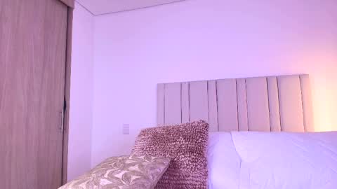 Camille Lynn online show from 04.06.26