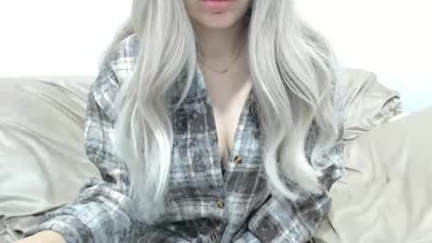 CamilleBunny online show from 12.21.25