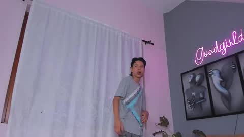 Camillo Virgil online show from 12.18.25