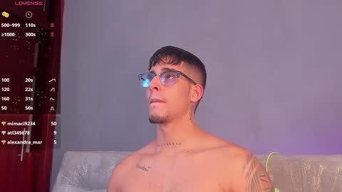 Snapshot of camilo_ospina_ chatting on 12.30.24 INDEPENDENT MODEL online show from 12.30.24