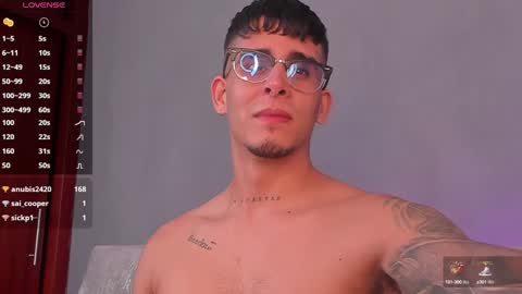 Snapshot of camilo_ospina_ chatting on 01.02.25 INDEPENDENT MODEL online show from 01.02.25