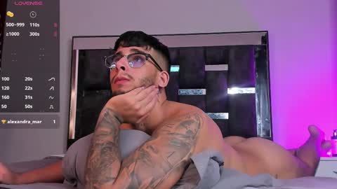 Snapshot of camilo_ospina_ chatting on 02.19.25 INDEPENDENT MODEL online show from 02.19.25