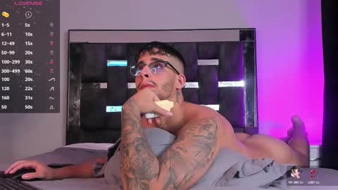 Snapshot of camilo_ospina_ chatting on 02.23.25 INDEPENDENT MODEL online show from 02.23.25