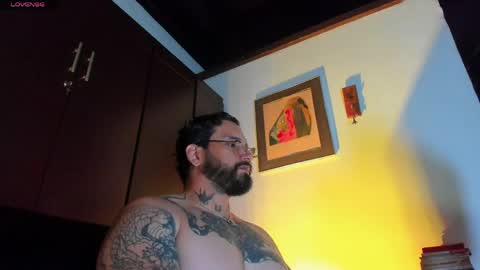 Snapshot of camilomayer chatting on 04.28.26 Camilo online show from 04.28.26