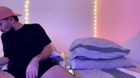 Snapshot of camilor_30 chatting on 12.18.25 camilor_30 online show from 12.18.25