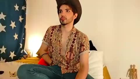 Snapshot of camilosaennz chatting on 06.14.26 camilo online show from 06.14.26
