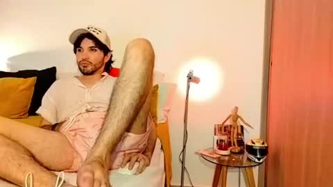 Snapshot of camilosaennz chatting on 07.10.26 camilo online show from 07.10.26