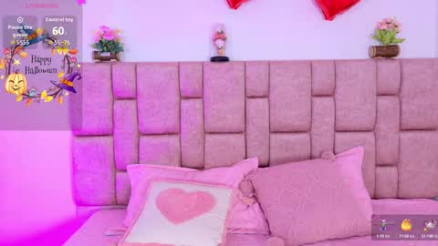 Snapshot of camiluxe chatting on 10.08.25 camiluxe online show from 10.08.25