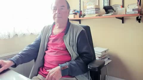 Snapshot of cammee chatting on 02.15.26 Cammee online show from 02.15.26