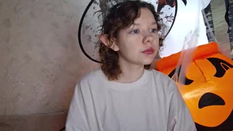 cammyrose_ online show from 10.24.25