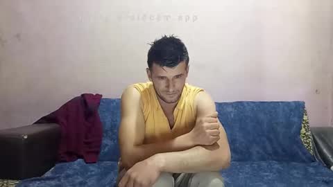 Snapshot of camshow22cm chatting on 10.18.25 FREMAN online show from 10.18.25