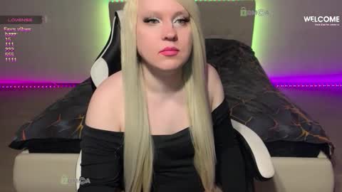 Snapshot of camsmiley chatting on 02.20.26 Miley online show from 02.20.26