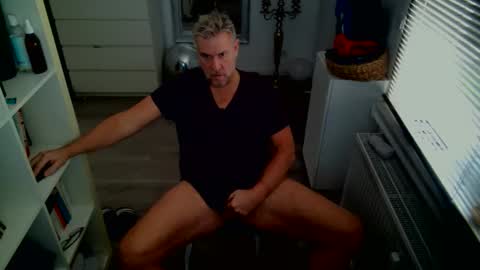 Snapshot of camunication chatting on 12.01.25 camunication online show from 12.01.25