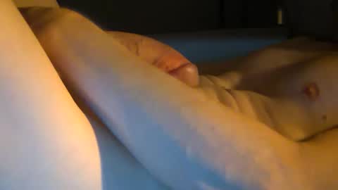 Snapshot of canadian139992 chatting on 09.15.25 canadian139992 online show from 09.15.25