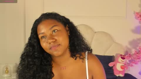 Snapshot of candaceowens chatting on 10.01.25 candaceowens online show from 10.01.25