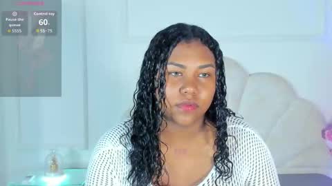 Snapshot of candaceowens chatting on 10.11.25 candaceowens online show from 10.11.25