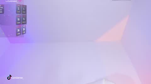 Snapshot of candase_ chatting on 12.02.24 Candase online show from 12.02.24