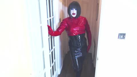 Snapshot of candi_smokes chatting on 12.08.24 candi smokes online show from 12.08.24