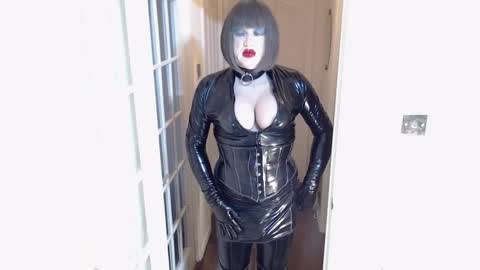 Snapshot of candi_smokes chatting on 11.21.25 candi smokes online show from 11.21.25