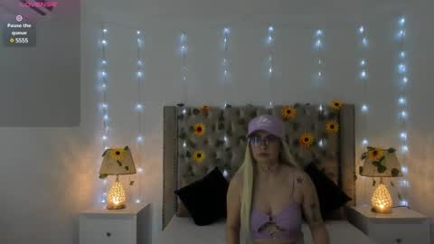 Candie  online show from 03.06.25