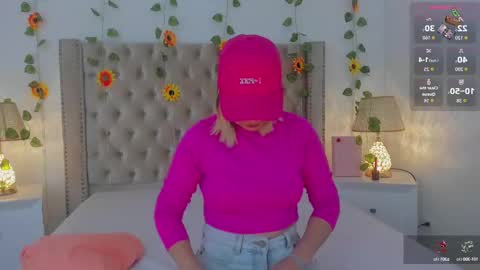 Candie  online show from 09.22.25