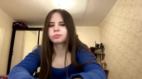 Isabella online show from 11.25.25