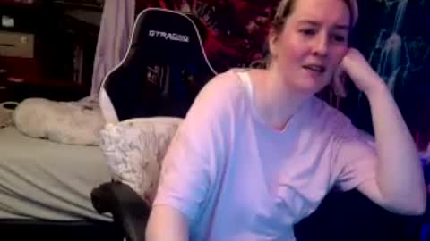 Snapshot of candismiths chatting on 06.17.26 Candi online show from 06.17.26