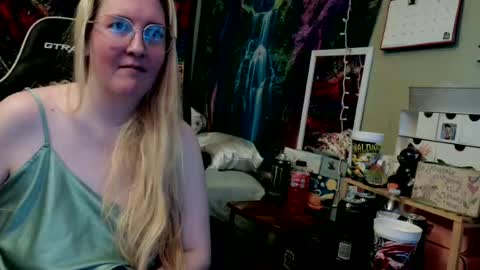 Snapshot of candismiths chatting on 07.14.26 Candi online show from 07.14.26