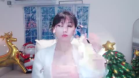 Snapshot of candy8998 chatting on 12.18.24 candy8998 online show from 12.18.24