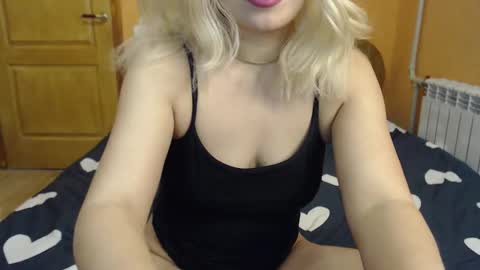 Snapshot of candy_9797 chatting on 02.28.26 Candy online show from 02.28.26