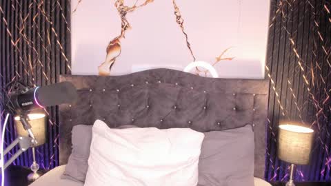 CamilaInstagram candy canne  Pvt open online show from 03.30.26