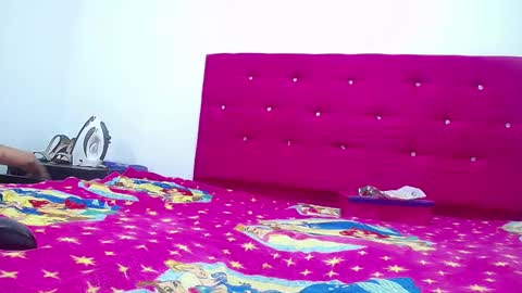 CANDY DUSTANO online show from 03.08.25