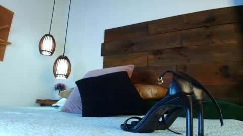 Snapshot of candy_feett chatting on 05.03.26 Jolie online show from 05.03.26