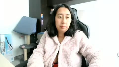 Snapshot of candy_love125 chatting on 06.15.26 Persefone online show from 06.15.26