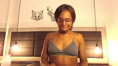 Snapshot of candy_lovee6 chatting on 04.06.26 CANDY LOVE DANNA online show from 04.06.26